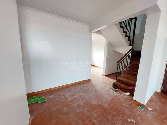 4 Bedroom Duplex Apartment For Rent In Fourways, Kiambu Road image 5