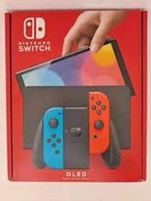 Nintendo Switch OLED image 3