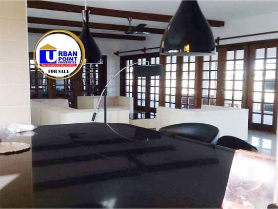 4 Bed House with Swimming Pool in Vipingo image 10