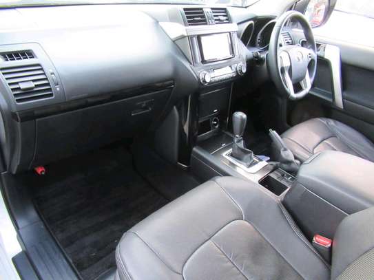 2015 Toyota Prado Petrol 7 Seater Leather interior KDJ image 9