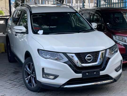 Nissan X-Trail white 2017 4wd image 2