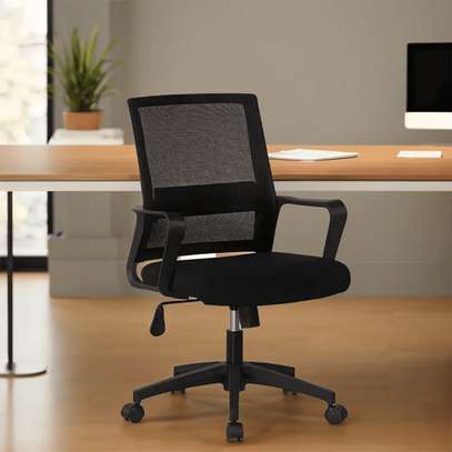 Captain Mesh Office Chair image 11