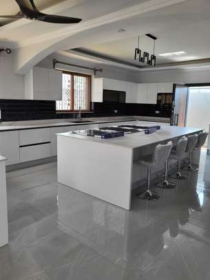 3 Bed Villa with En Suite at Bofa Kilifi image 3