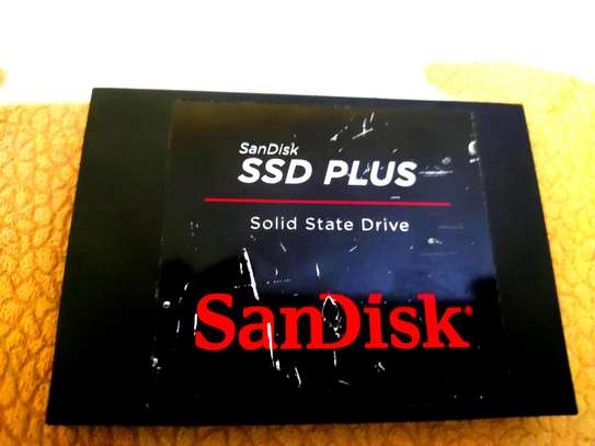 1TB SanDisk SSD plus image 1