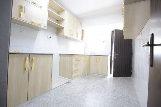 4 Bed Apartment with En Suite in Lavington image 2