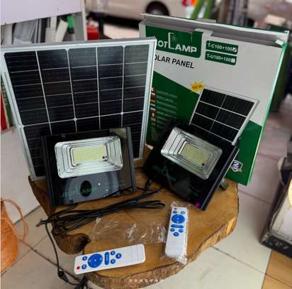 300w solar floodlight Automatic (2 Lights, 1 Solar Panel) image 4