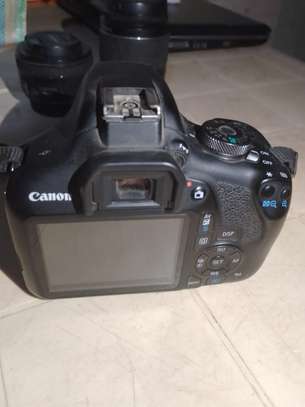 Canon 2000d camera image 8