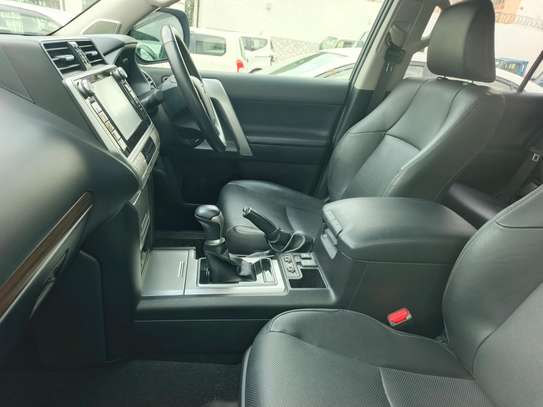 Toyota landcruiser Prado diesel image 3