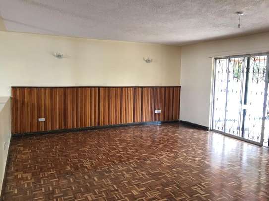 5 Bed Apartment with En Suite in Kileleshwa image 9