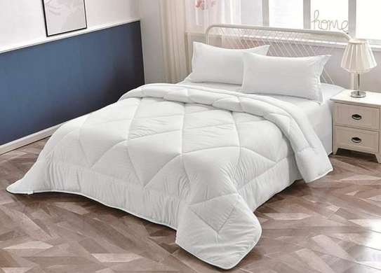 High quality white binded cotton duvets image 2