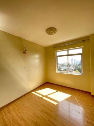 3 Bed Apartment with En Suite in Kileleshwa image 6