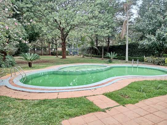 4 bedroom house for rent in Gigiri image 7