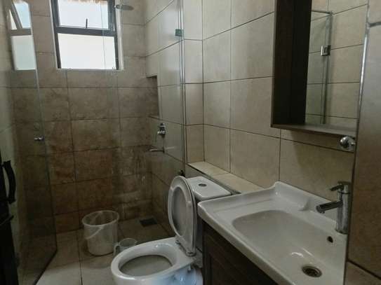 Serviced 3 Bed Apartment with En Suite in Syokimau image 1