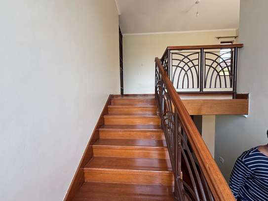 4 Bed Villa with En Suite in Kiambu Road image 9