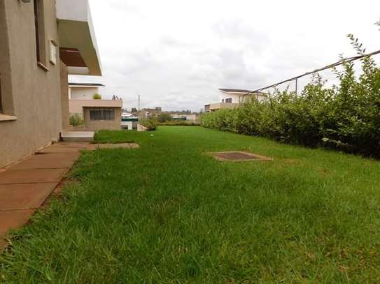 4 Bed Townhouse with En Suite in Runda image 14