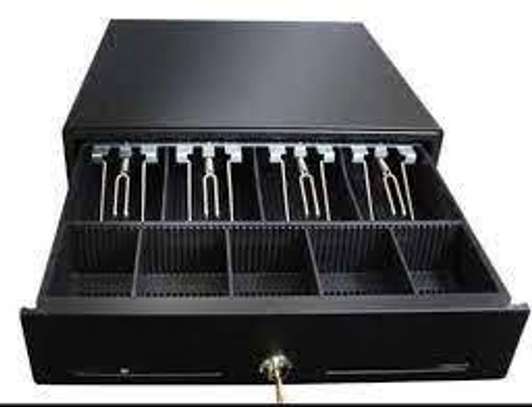 cash drawer box with 4 slots of notes and 5 slots of coins. image 2