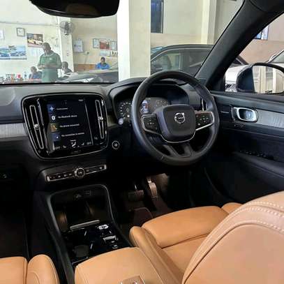 Volvo XC40 T5 AWD Blue 4x4 2019 image 4