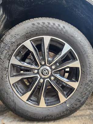 Toyota Land cruiser V8 Sahara Diesel 2018 image 5