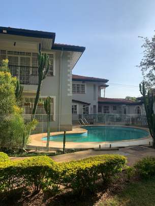 5 Bed House with En Suite at Nyari image 25