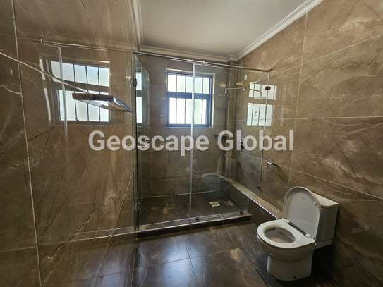 5 Bed House with En Suite in Lower Kabete image 9