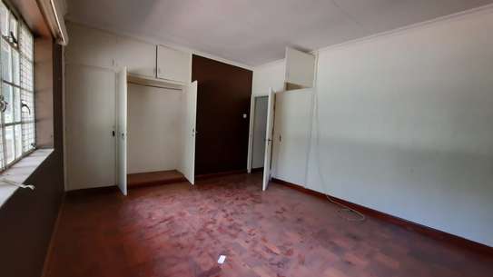 0.5 ac Commercial Property with Fibre Internet at Kileleshwa image 8