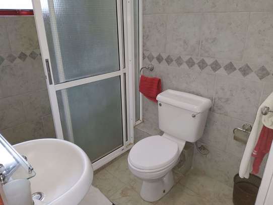 1 Bed Apartment with En Suite in Rhapta Road image 1