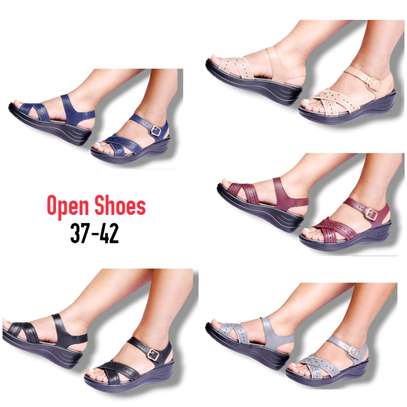 Very comfortable  open shoes image 4