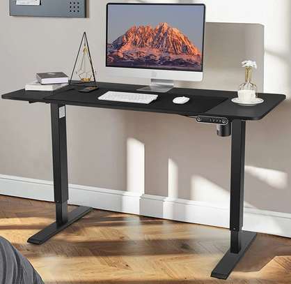 Office Desk: 1.4M Electric Adjustable Desk image 1