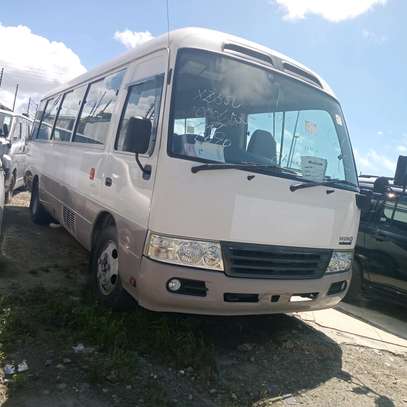 HINO 2015MODEL MANUAL DIESEL. image 3