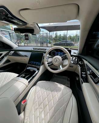 2021 Mercedes Benz S500 image 4