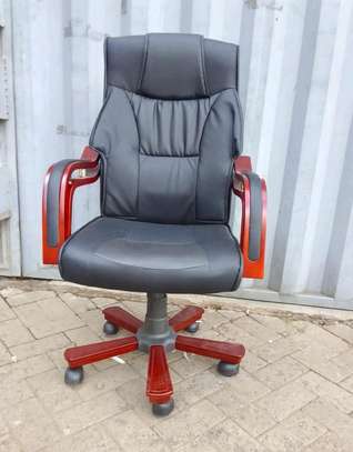 Executive office chair image 2