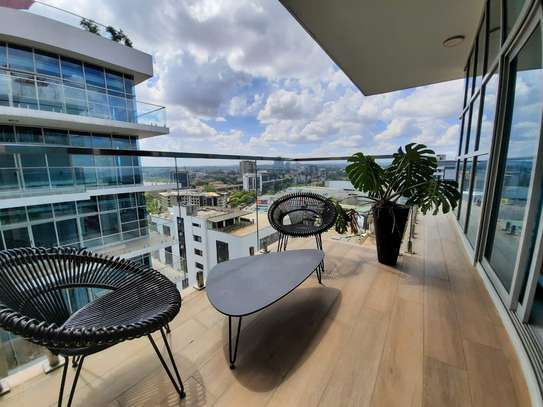 Serviced 3 Bed Apartment with En Suite in Westlands Area image 4