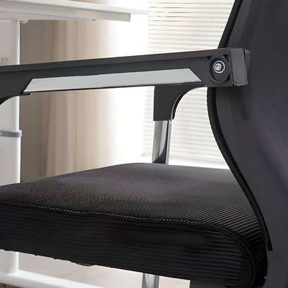 Office Chair: Chrome Metallic Office Visitor's Chair image 5