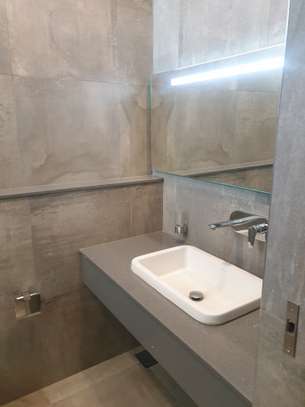 Serviced 2 Bed Apartment with En Suite at Westlands image 9