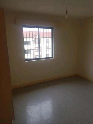 3 bedroom apartment for rent in nyayo Embakasi image 3