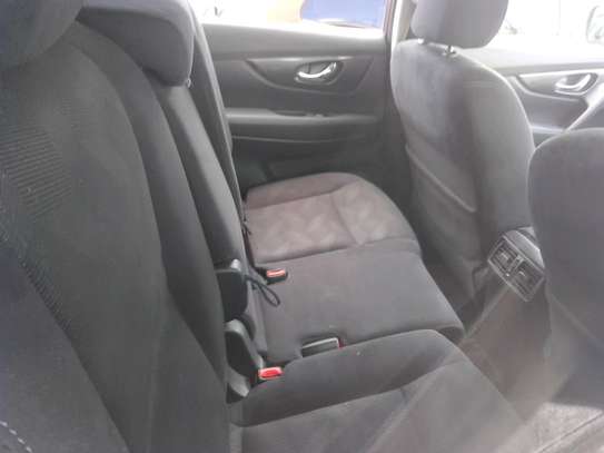 X-TRAIL WITH SUNROOF (MKOPO/HIRE PURCHASE ACCEPTED) image 12