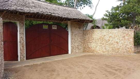 3 Bed Villa with En Suite at Watamu image 12