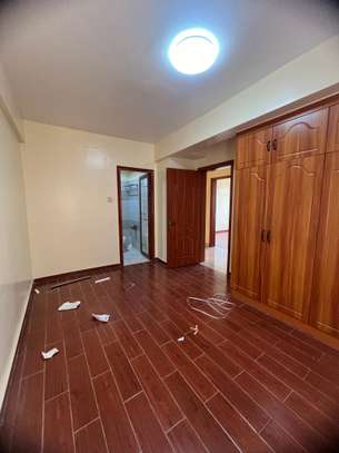 3 Bed Apartment with En Suite in Kileleshwa image 13