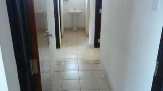 3 Bed Apartment with En Suite in Mombasa Road image 8