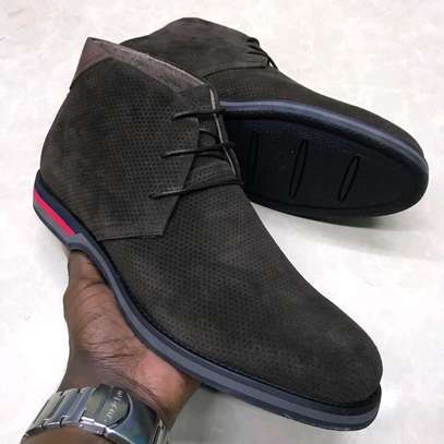 Semi Casual Official Leather Boots
38 to 45
Ksh.4500 image 1