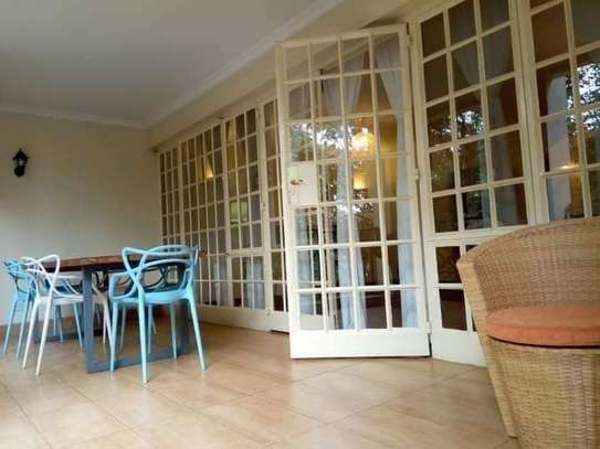Furnished 3 Bed Apartment with En Suite in Riverside image 4