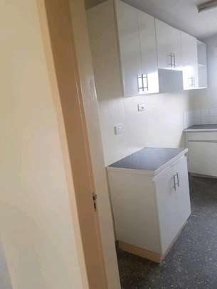 3 bedroom apartment for rent in nyayo Embakasi image 2