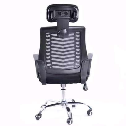 Adjustable headrest office chair Y image 1