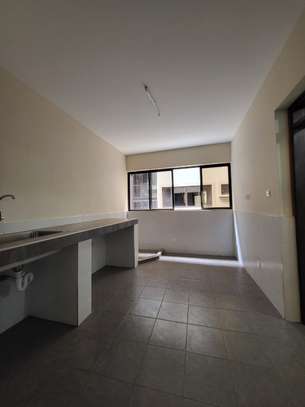 3 Bed Apartment with En Suite in Kileleshwa image 7