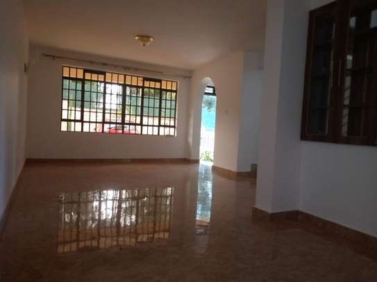 3 bedroom townhouse for sale in Thindigua image 2