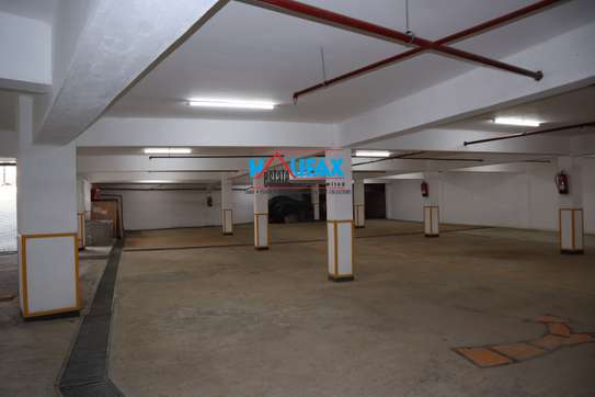 Shop with Backup Generator in Parklands image 4