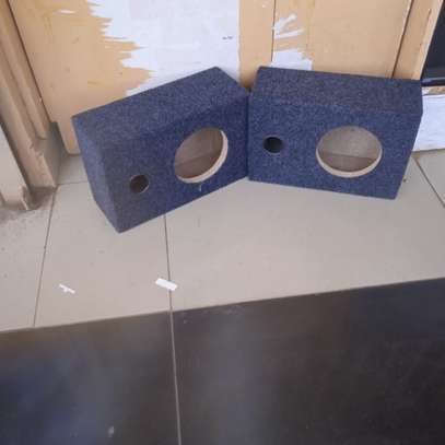 Custom 6" x 9" vented Speaker Box with Carpet. (1 Pair) image 2
