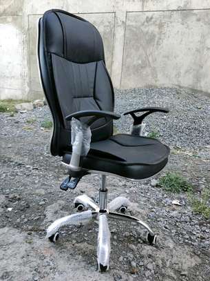 Executive office chair image 1