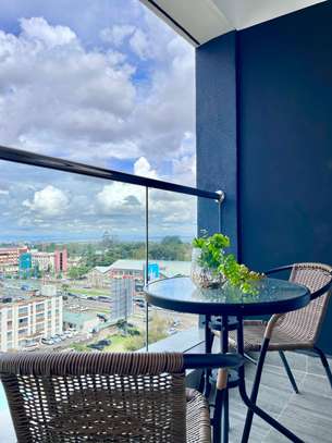 Serviced 1 Bed Apartment with En Suite at Kindaruma Rd image 3