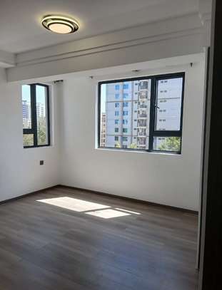 1 Bed Apartment with En Suite at Riverside Drive image 2
